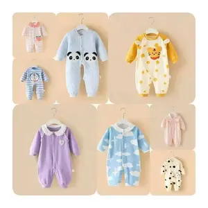 Baby-Schneesauto niedlicher Karikaturbär Neugeborener Jumpsuit Bunting-Anzug Baby-Jungen-Girls mit Kapuze dicker Baby-Wintermantel