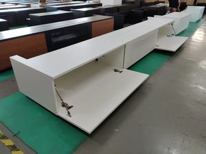 Pantallas de proyección de suelo eléctricas de cristal para mascotas modernas de 120 <span class=keywords><strong>pulgadas</strong></span> Gabinete de <span class=keywords><strong>TV</strong></span> láser integrado Hisense L9Q Triple <span class=keywords><strong>Laser</strong></span> Ultra - Product Image 3