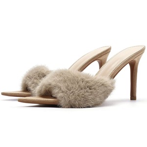 Sandales <span class=keywords><strong>mules</strong></span> à <span class=keywords><strong>talon</strong></span> aiguille en fourrure douce pour <span class=keywords><strong>femme</strong></span>, <span class=keywords><strong>avec</strong></span> semelle intérieure confortable, élégantes, à bout ouvert, à enfiler, pour les soirées, les rendez-vous et le quotidien - Product Image 1