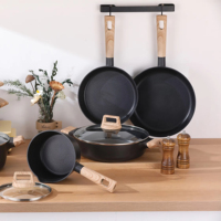 Tajine en émail, Poêles à revêtement céramique, Marmites de cuisson, Plaques de cuisson, Réchauffe-plats, Tawa, Mini-tajine, Poêle