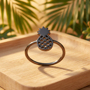 Anillo de Latón con Diseño de Piña y Piedras Preciosas Exquisitas, Bañado en Rodio Negro y Oro, Estilo Clásico Hindú, Certificado por Terceros - Product Image 2