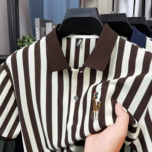 <span class=keywords><strong>T</strong></span>-<span class=keywords><strong>shirt</strong></span> décontracté ample à manches courtes pour <span class=keywords><strong>homme</strong></span> en coton/élasthanne tricoté uni respirant avec boutons et col rond, 180g, logo au dos - Product Image 2