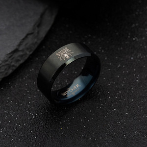 Anello Yiwu DAICY per Uomo, Design Ispirato a The Witcher 3, Placcato Oro, Acciaio Inossidabile 316L con Incisione, Regalo per Fidanzato - Product Image 4
