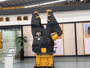 Attrezzatura Idraulica per Demolizione Calcestruzzo, Frantumatore Multipolare per Escavatori con Garanzia di 1 Anno - Product Image 4