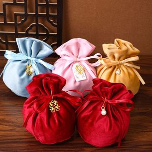 ถุงของขวัญกำมะหยี่แบบมีเชือกผูกสำหรับงานแต่งงาน ใส่ของชำร่วย เช่น เครื่องประดับผม ที่คาดผม เข็มขัด กระเป๋าสตางค์ - ปรับแต่งขนาดและโลโก้ได้ - Product Image 1