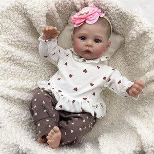 Muñeca Reborn Realista de Silicona de 46 cm para Niños de 4 a 6 Años, con Diadema de Flores Rosadas, Marca Privada con Licencia - Product Image 3