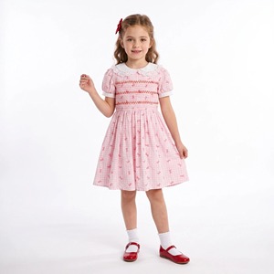Abiti da <span class=keywords><strong>bambina</strong></span> rosa a quadretti con fiocco rosso, stampa, colletto Peter Pan in pizzo, corpetto smockato a mano, maniche a sbuffo, linea ad A, per Pasqua e Chiesa - Product Image 1