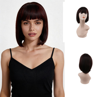 Peluca Sintética Corta y Lisa de Color Marrón Oscuro con Flequillo Recto, Fibra Resistente a Altas Temperaturas, Gorra Ajustable para Mujer