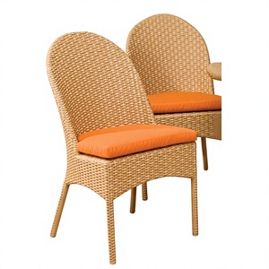 Chaise de jardin en bois de style rustique avec coussin orange, pieds coniques durables, mobilier d'extérieur pour villa et salle à manger - Product Image 5