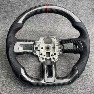 Volante de Fibra de Carbono Personalizado para Ford <span class=keywords><strong>Mustang</strong></span> <span class=keywords><strong>2015</strong></span> 2016 2017 2018 2019 2020 2021 2022 GT Shelby, Gran Venta - Product Image 1