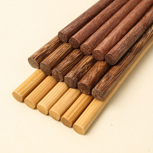 Palillos para niños de 6 a 12 años, palillos de madera maciza de 18 cm, hechos de madera de ala de pollo y sándalo rojo, sin pintar. - Product Image 3