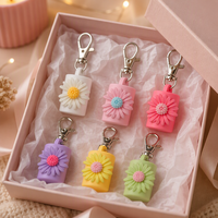 Porte-clés fleur en silicone écologique mignon, marguerites 3D avec fermoir argenté, breloque souple pour sac, cadeau pour enfants