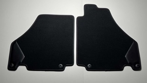 Tapis de sol adaptés à la Lamborghini URUS. Intérieur tout-terrain hybride Urus <span class=keywords><strong>SE</strong></span>. Tapis de sol en cuir entièrement recouvrants. - Product Image 6