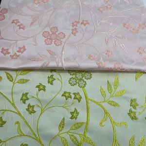 <span class=keywords><strong>Tissu</strong></span> <span class=keywords><strong>brocart</strong></span> dernier cri <span class=keywords><strong>au</strong></span> mètre en polyester haut de gamme jacquard métallique fleurs <span class=keywords><strong>tissu</strong></span> <span class=keywords><strong>brocart</strong></span> pour robe de dame - Product Image 6
