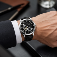 Montre mécanique lumineuse avec fermoir à boucle ardillon, boîtier en alliage, bracelet en cuir véritable, étanche 30M, design de luxe et tendance pour