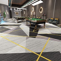 Tapis de prière moderne de luxe en polypropylène tissé classique à poils coupés, fabriqué à la machine, antimicrobien, haute performance, pour hôtel, bureau et usage domestique