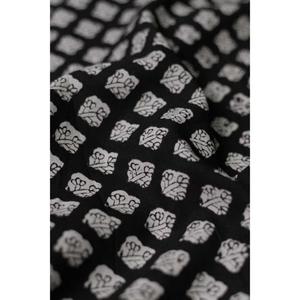 Tissu en coton Bagru à motif floral tissu imprimé bloc à la main produit en vrac - Product Image 1