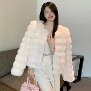 2023冬のファッションフェイクファーコート女性韓国ファッション暖かい羽のコートカーディガンショートアウターコートレディパーティーエレガントな衣装
