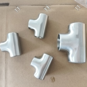 Công nghiệp liền mạch thép không gỉ 304 316L mông hàn TEE sch10 sch40 bằng TEE với bề mặt chân tóc DN15 DN40 phụ kiện đường ống - Product Image 2