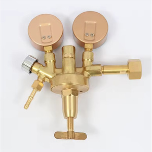 Régulateur d'oxygène ZINSER allemand, vanne de réduction de pression modèle européen, manomètre d'oxygène italien, manomètre d'acétylène, manomètre suisse. - Product Image 2
