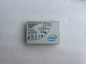 Sıcak Fırsat İkinci El SSD D5 P4420 7.68TB PCIe 3.1*4 NVME U.2 2.5" SSDPE2NU076T8 Katı Hal Sürücüsü - Product Image 1