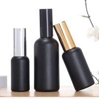 Atomiseur de parfum en verre noir mat portable bouteille de pulvérisation de brume fine rechargeable taille de voyage pour parfum cosmétique