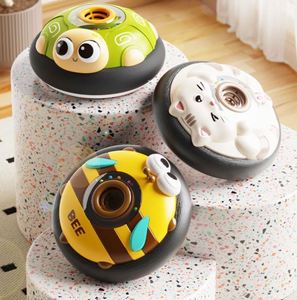 Jouet de sport d'intérieur lumineux pour enfants : ballon de football flottant avec figurines d'animaux en plastique durable - Product Image 1