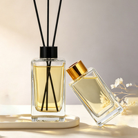 Bouteille diffuseur carrée en verre vide pour bâtonnets d'aromathérapie personnalisés