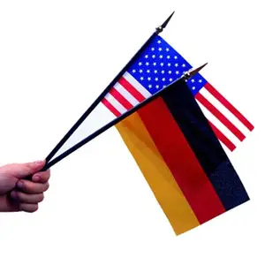 Flaggen lieferanten Polyester Custom Fans Kleine Hand US-Flagge Gedruckte Deutschland Stick Flagge mit Holzstange