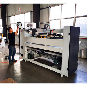 Machine à coudre les boîtes en carton semi-automatique <span class=keywords><strong>LUM</strong></span>, agrafeuse à haute vitesse pour carton ondulé avec table d'alimentation pour l'emballage CE - Product Image 3