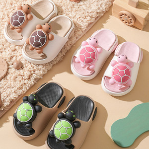 รองเท้าแตะเด็กสไตล์เกาหลี ระบายอากาศได้ดี ลายเต่า สำหรับเด็กชายและเด็กหญิง ใช้ได้ทั้งภายนอกและภายในบ้านในช่วงฤดูร้อน - Product Image 2