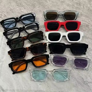 Gafas de sol cuadradas azules a la moda para mujeres y hombres, lentes transparentes de diseñador de lujo Retro, gafas de sol, gafas rectangulares - Product Image 1