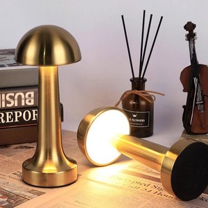 โคมไฟตั้งโต๊ะแบบ LED ข้างเตียงสำห<span class=keywords><strong>ร</strong></span>ับโรงแ<span class=keywords><strong>ร</strong></span>มโคมไฟตั้งโต๊ะขนาดเล็กแบบชาร์จไฟได้สำห<span class=keywords><strong>ร</strong></span>ับห้องนอนห<span class=keywords><strong>ร</strong></span>ือห้องนั่งเล่น - Product Image 1