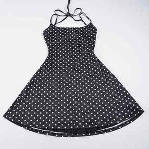 Robe courte à bretelles spaghetti pour femme, noire et blanche à pois, col carré, dos noué, coupe trapèze, pour les vacances d'été et un style chic décontracté - Product Image 6