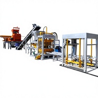 Machine de fabrication de blocs creux en béton QT6-15 avec station hydraulique pour la production de briques de pavage en ciment