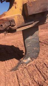 รถปราบดินมือสองรถเกลี่ยดิน D11สำหรับงานวิศวกรรมและการก่อสร้าง - Product Image 5