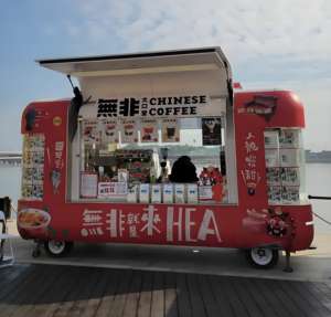 Camion-restaurant avec aménagement de <span class=keywords><strong>cuisine</strong></span> personnalisé et équipement complet pour boulangerie mobile ou café - Product Image 2