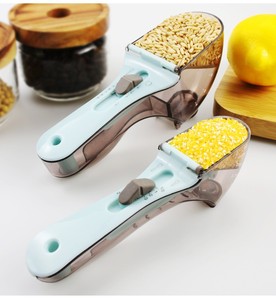 Juego de Tazas y Cucharas Medidoras de Plástico Ajustables, Juego de Dos Piezas con Escalas <span class=keywords><strong>para</strong></span> Cocina, Repostería, Ingredientes Precisos - Product Image 5