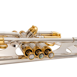 La clé en or plaquée argent dans la clé B inférieure accentue l'examen de la qualité professionnelle des instruments de <span class=keywords><strong>trompette</strong></span> <span class=keywords><strong>pour</strong></span> <span class=keywords><strong>débutant</strong></span> - Product Image 4
