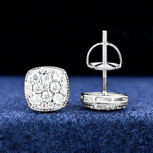 Boucles d'oreilles de luxe personnalisées pour mariage, style Ice Out, avec grappe carrée, en or blanc massif et diamant de laboratoire CVD HPHT, à fermoir à vis - Product Image 4