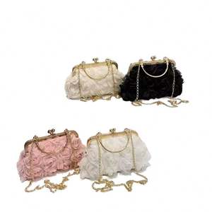 Bolso de mano de juta bordado y colorido - Product Image 1