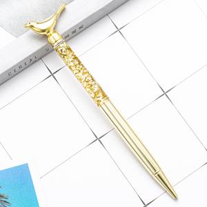 Bolígrafo Flying Bird Quicksand con impresión de logotipo personalizado, bolígrafo con purpurina de pájaro de siete colores, bolígrafo de regalo listo en stock, 1 unidad al por mayor - Product Image 5