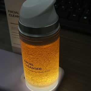 <span class=keywords><strong>Nettoyant</strong></span> <span class=keywords><strong>Visage</strong></span> Moussant Bio Hydratant et Éclaircissant pour Peaux Grasses <span class=keywords><strong>à</strong></span> Tendance Acnéique, aux Acides Aminés, Marque Privée, Faible MOQ - Product Image 3