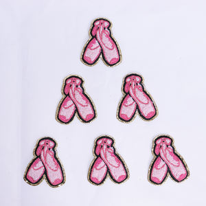 Keymay livraison rapide bricolage broderie personnalisé Chenille Patch autocollant auto-adhésif paillettes université Chenille Ballet pantoufles Patch - Product Image 2