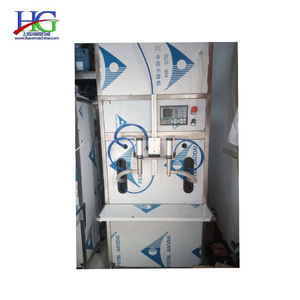 Macchina di riempimento semiautomatica di tecnologia avanzata per il riempimento quantitativo di <span class=keywords><strong>auto</strong></span>-<span class=keywords><strong>fluido</strong></span> - Product Image 1