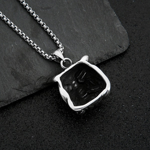 Yunnique Collier Pendentif Bouledogue en Acier Inoxydable Unisexe, Breloque Animale, Chaîne de Pull, Bijou Cadeau - Product Image 3