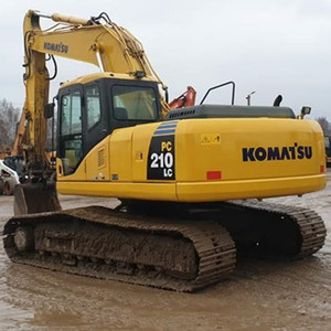 Excavatrice KOMATSU PC210 d'occasion, poids opérationnel de 21 tonnes, 110 kW, puissante pour la construction de routes rurales, excavatrice Komatsu - Product Image 2