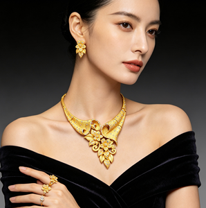 Conjunto de Joias de Noiva Africana em Ouro 24K do Oriente Médio Dubai - Colar, Pulseira, Brincos, Anel - Product Image 3