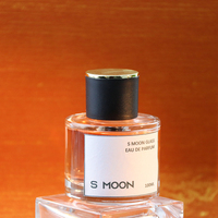Vente en gros, faible MOQ, flacon de parfum cylindrique en verre transparent 30/50ml 100ml, atomiseur vide à brume fine avec étiquette autocollante