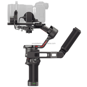 Estabilizador de Cámara de 3 Ejes DJI RS 3 <span class=keywords><strong>Combo</strong></span> para Cámaras DSLR y de Cine, Construcción de Fibra de Carbono, Pantalla Táctil a Todo Color <span class=keywords><strong>RS3</strong></span> - Product Image 3